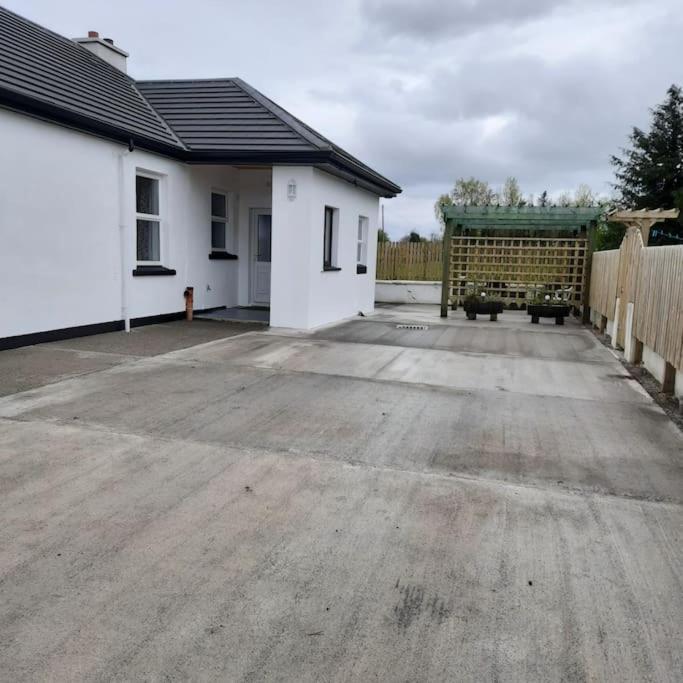Cheerful Three Bedroom Country Cottage Ballina  Dış mekan fotoğraf