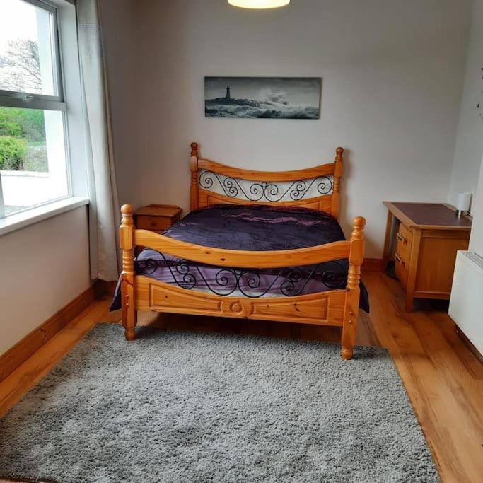 Cheerful Three Bedroom Country Cottage Ballina  Dış mekan fotoğraf